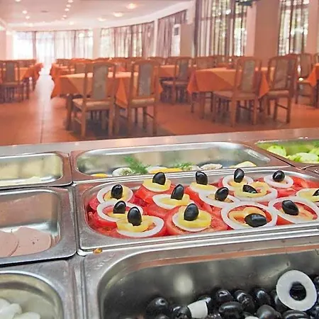 Regina Hotel 3*