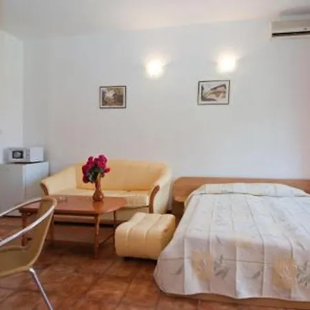 Regina Ξενοδοχείο 3*